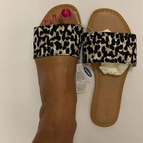 Leopard Print Textile Slides - Picture 7 of 8